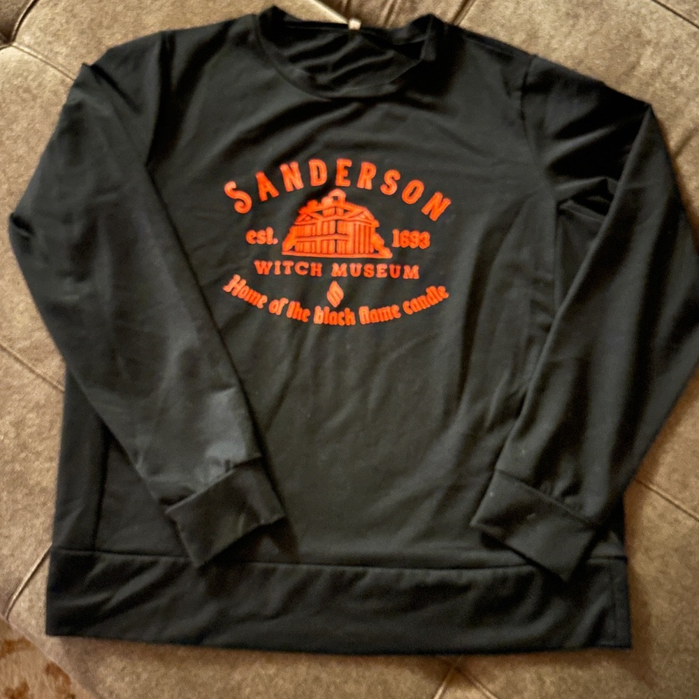 Sanderson Witch Museum Black Long Sleeve Size XL